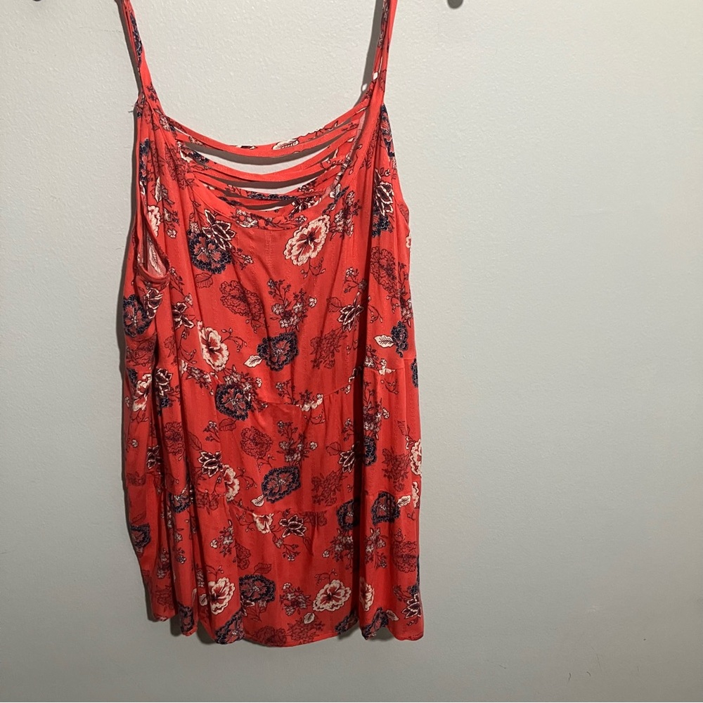 NWOT Torrid Floral Sleeveless Loose Top or Vest with adjustable Camisole straps
